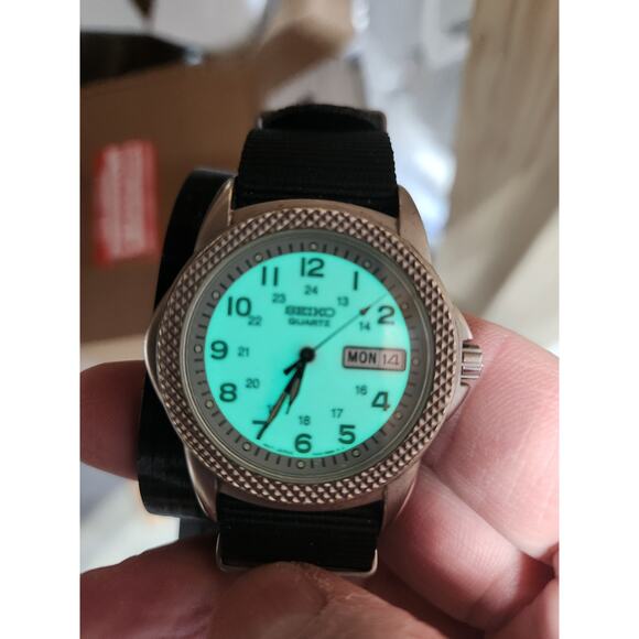 SEIKO SPIRIT Military Field Watch 7N43-6B20 White Dial Full Luminous, Lume - Picture 5 of 9